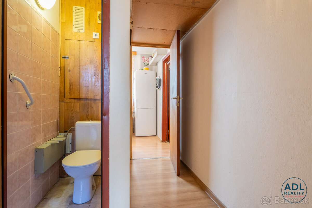 PREDAJ, 3. izbový byt so zasklenou loggiou a pivnicou - 15