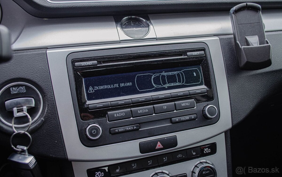 Volkswagen Passat B7 1.6 TDI Sedan - 15