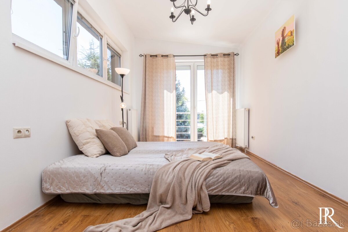 PRÍJEMNÝ 3 IZBOVÝ RD S BAZÉNOM NA BREHU VAJNORSKÝCH JAZIER - 15