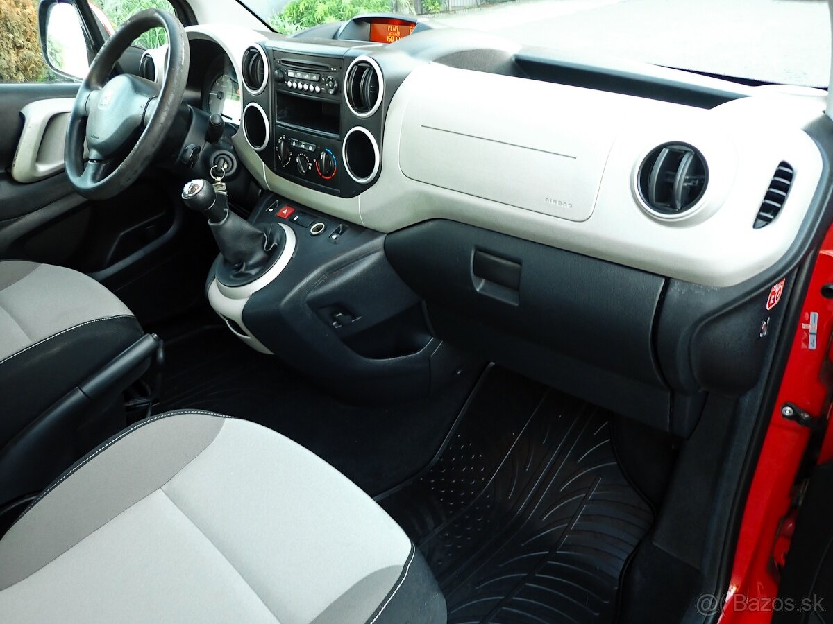 PEUGEOT PARTNER TEPEE 1.6 BENZIN 2013 - 147tis KM - 15