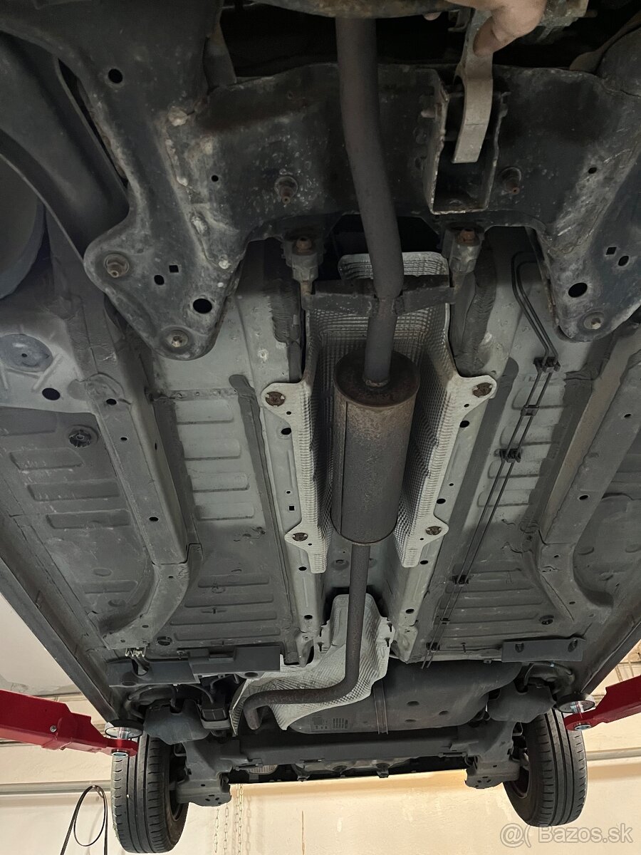 Peugeot 208 1.2 bez korozie - 15