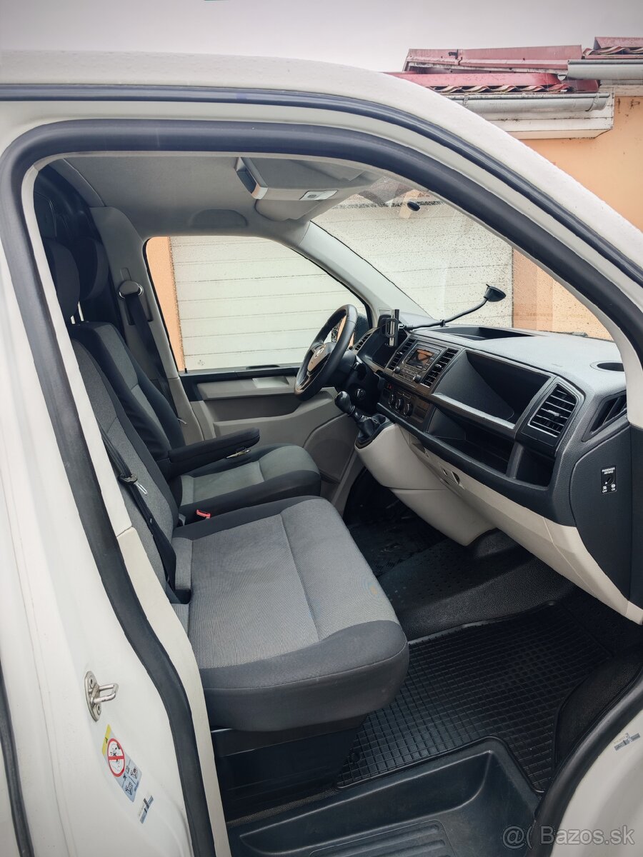 VW Transporter 2.0TDi 110 KW M6 10/2018 Ťažné
- 15