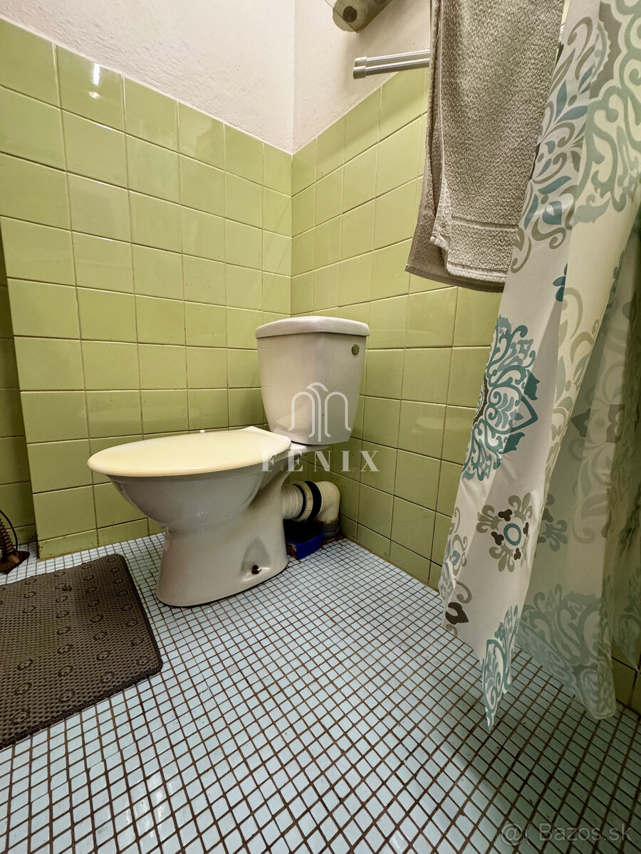 ZNÍŽENÁ CENA -Retro chata na Šugove vhodná na celoročné býva - 15