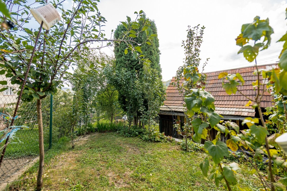 Pokoj vidieka, výhody mesta – Rodinný dom v Novej Bani na pr - 15