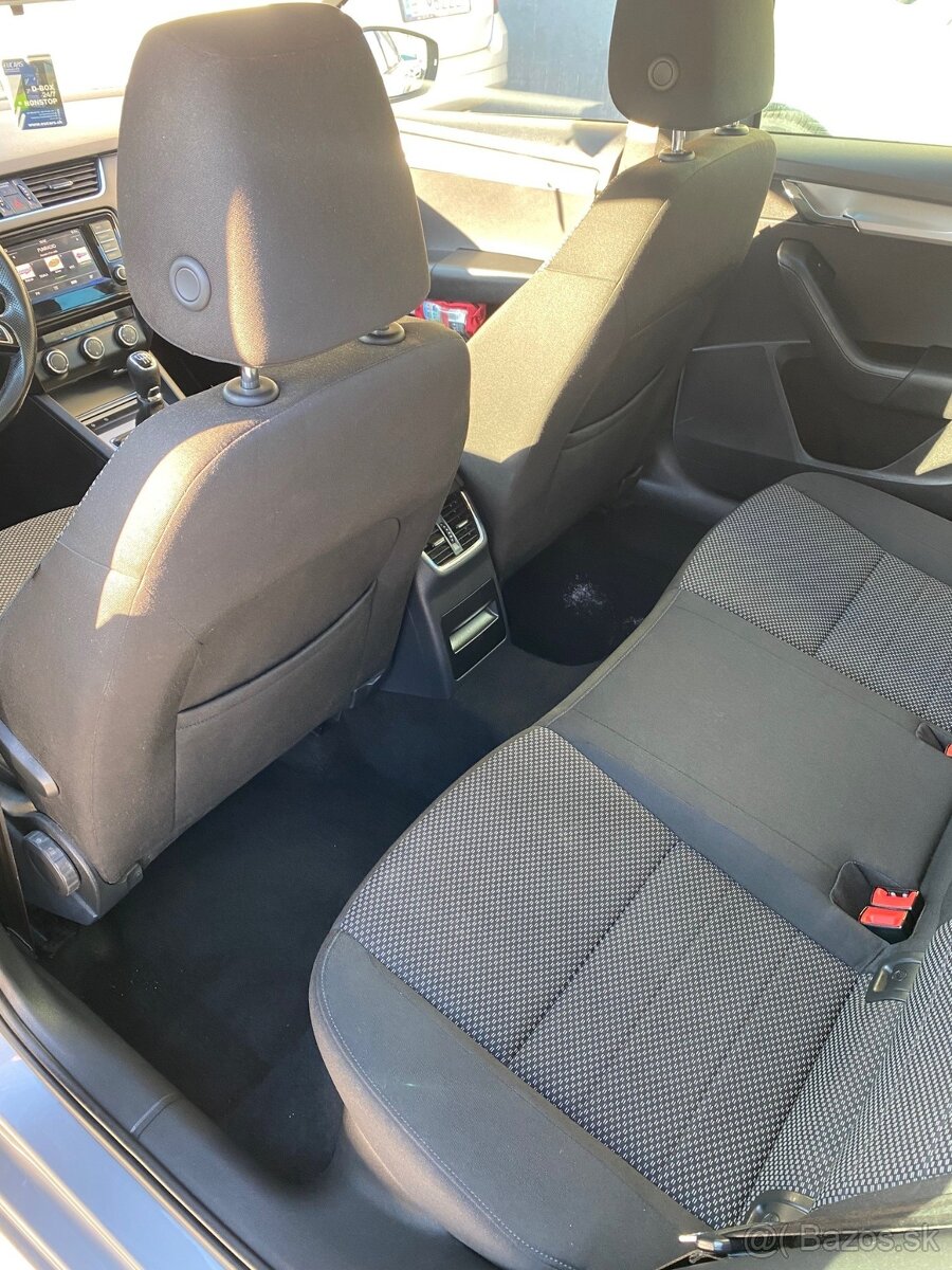 ŠKODA OCTAVIA 1.6 TDI COMBI - 15