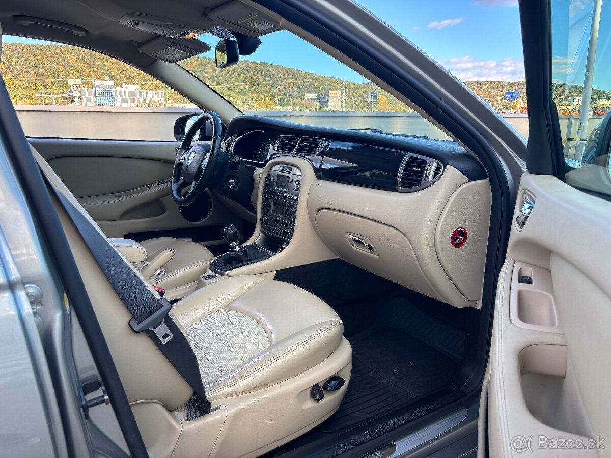 Jaguar X-TYPE 2.2d 114Kw; BA222XT; r.v. 11/2009; M6 - 15