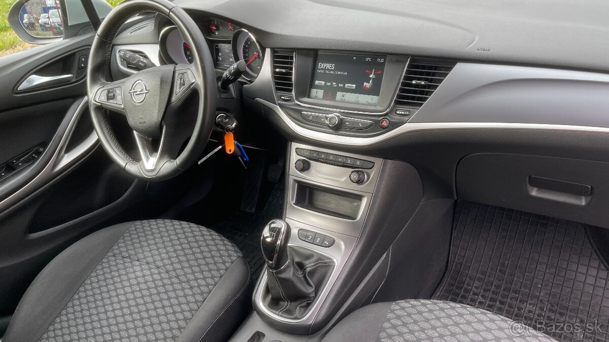 Opel Astra Caravan 1.5 CDTi 77kW M6 - 15