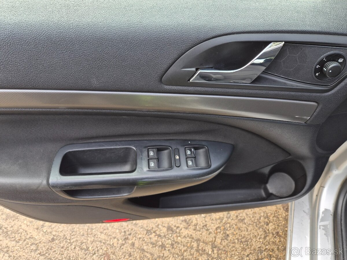 Škoda Octavia 1.6 MPi nová STK /EK - 15