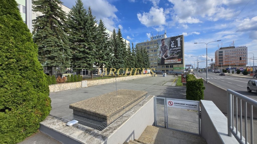 Administratívna budova na prenájom / predaj v centre Prešova - 15