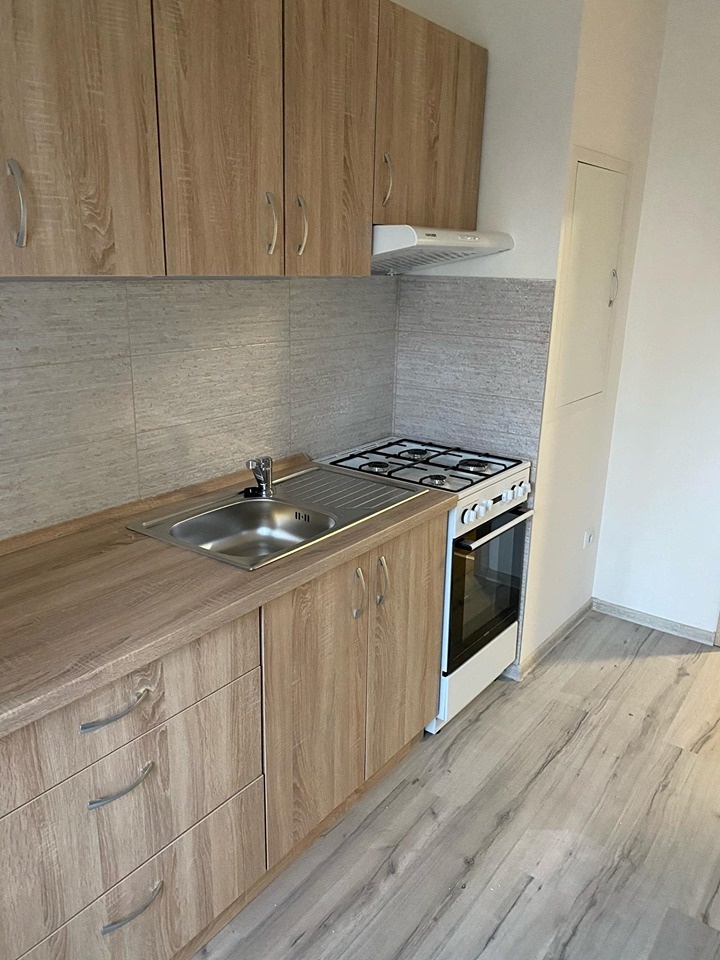 Ponúkame na prenájom 2-izbový byt - 15