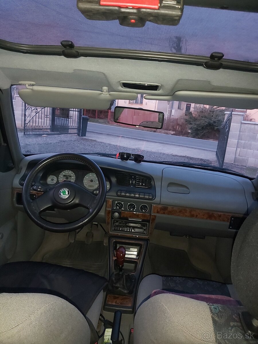 ŠKODA FELICIA 1.3LXI 50KW - 15