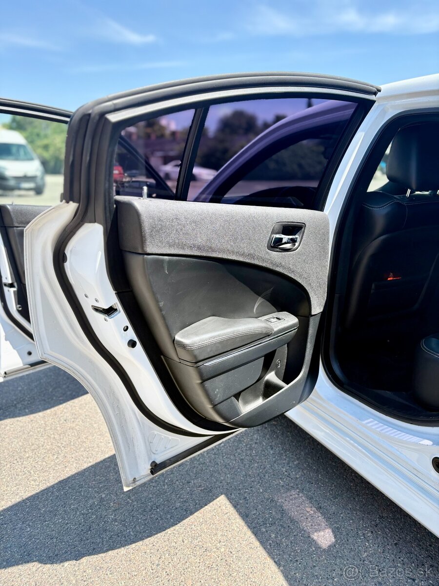 2014 Dodge Charger SRT Superbee | 392 HEMI | 470 koní - 15