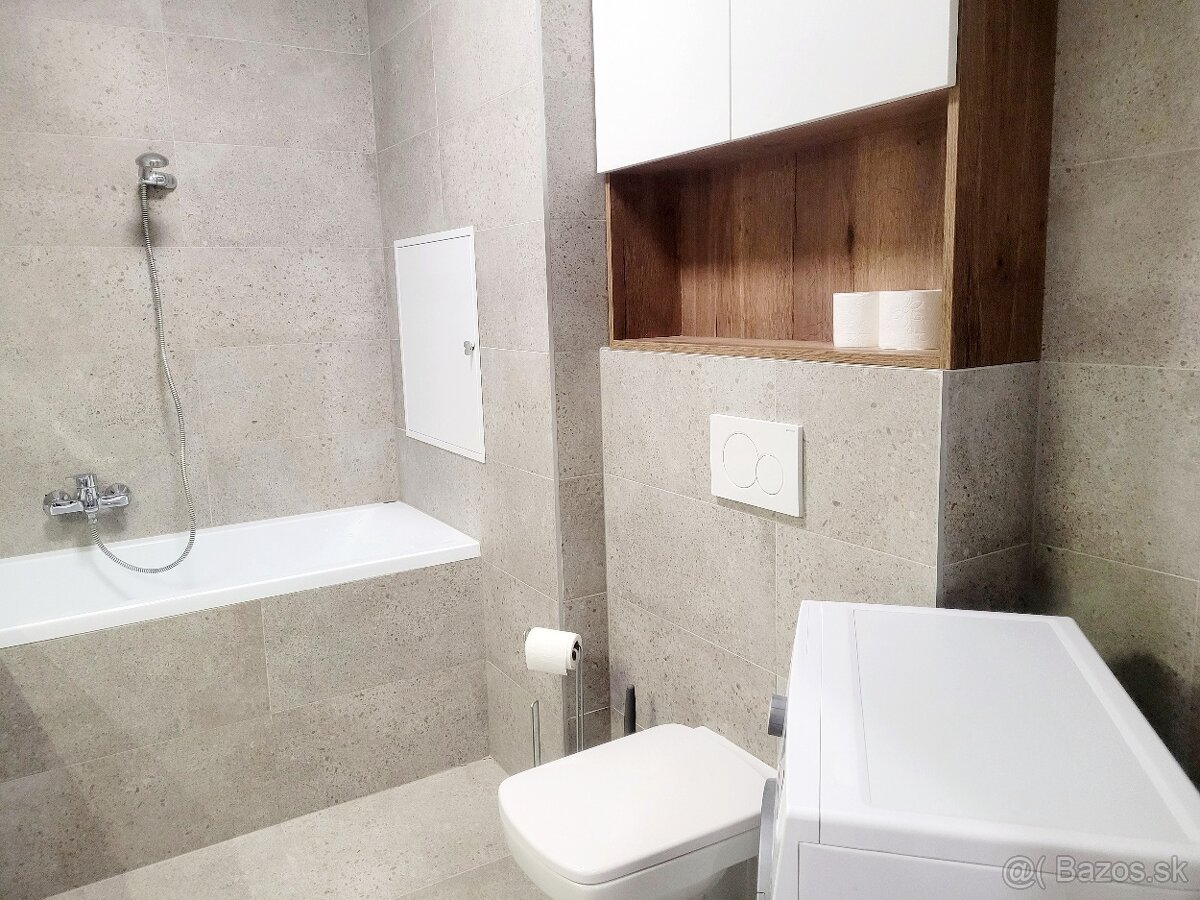 Predám 2-izbový byt v bytovom dome Cross - 15