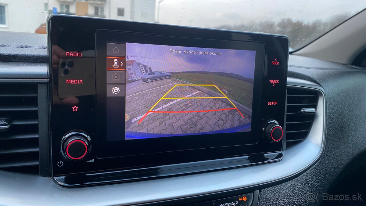 Kia Ceed SW 1.5 T-GDi Silver 118kW 6/2022 29000km TOP - 15