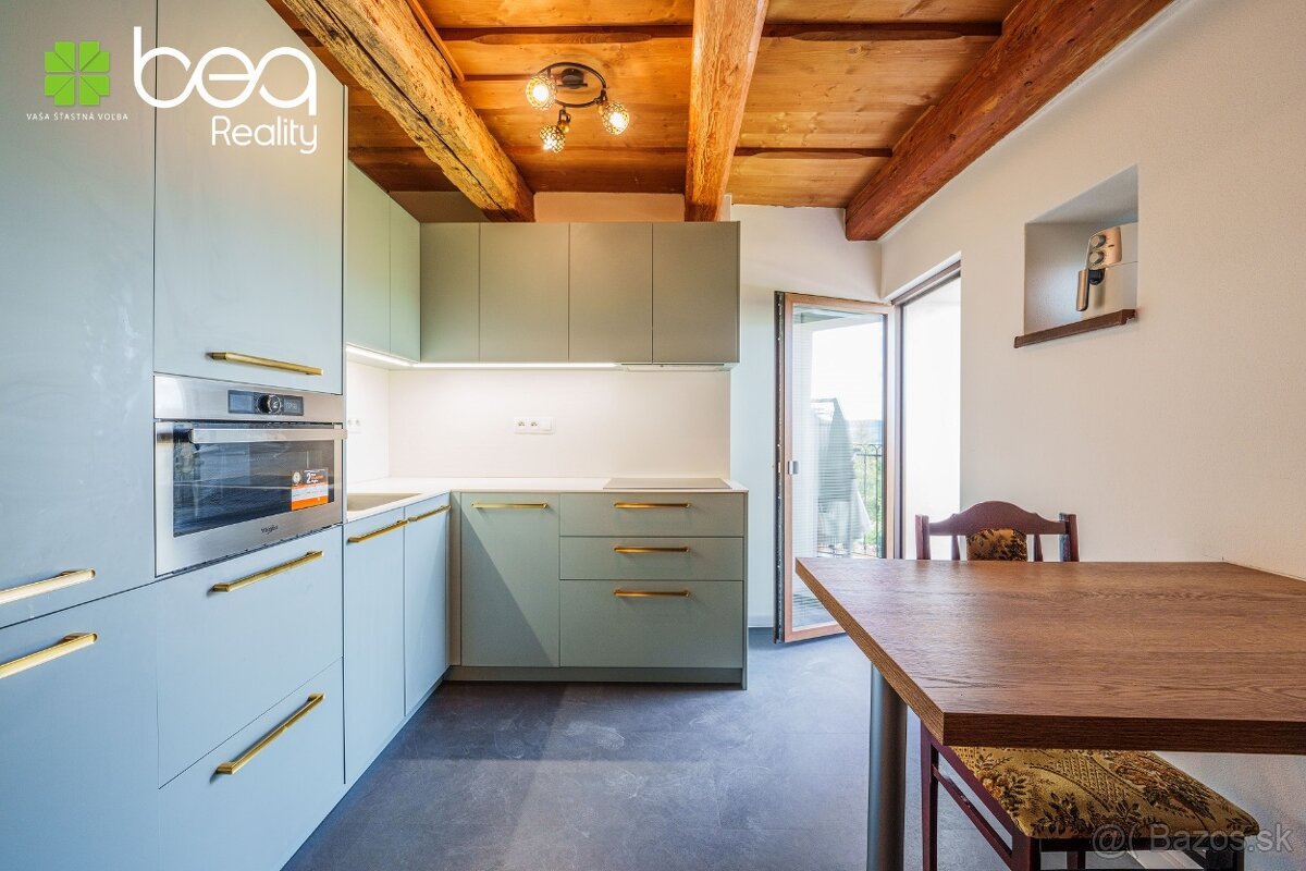 NA PREDAJ: Meštiansky dom so 6 bytmi v nájme, centrum Levoče - 15