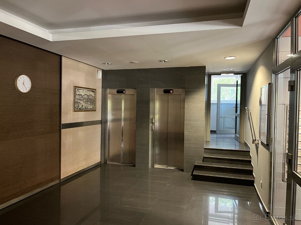 Kancelária na prenájom v Bratislave v Ružinovskej novostavbe - 15