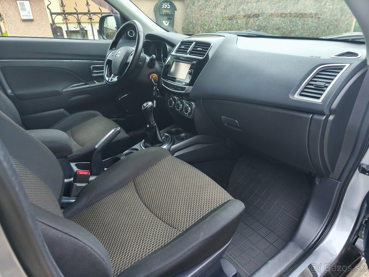 Mitsubishi ASX SLOVENSKÉ AUTO 1,6 MIVEC Benzín 86KW M5. 2016 - 15