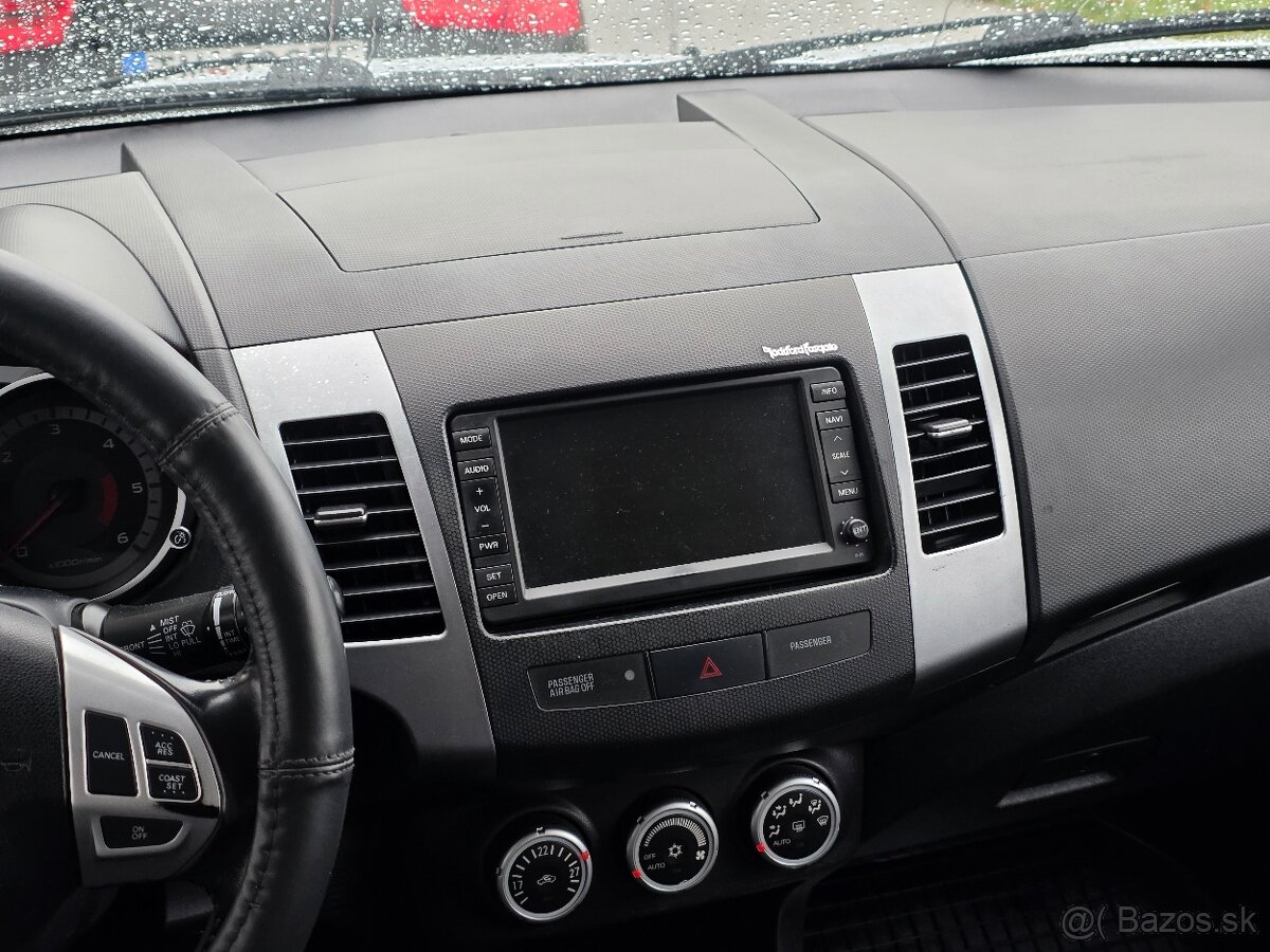 SUV 4x4 - CITROEN C-CROSSER 2.2HDi (160k) EXCLUSIVE o DPH - 15