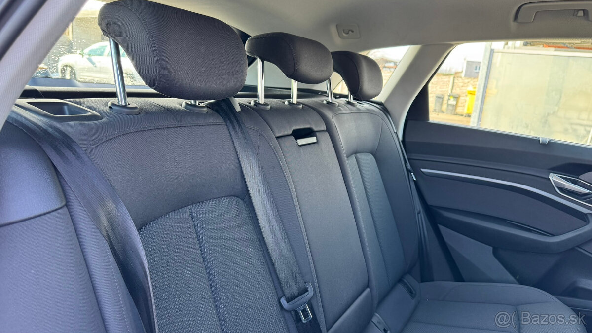 Audi E-tron 55 quattro s DPH - 15