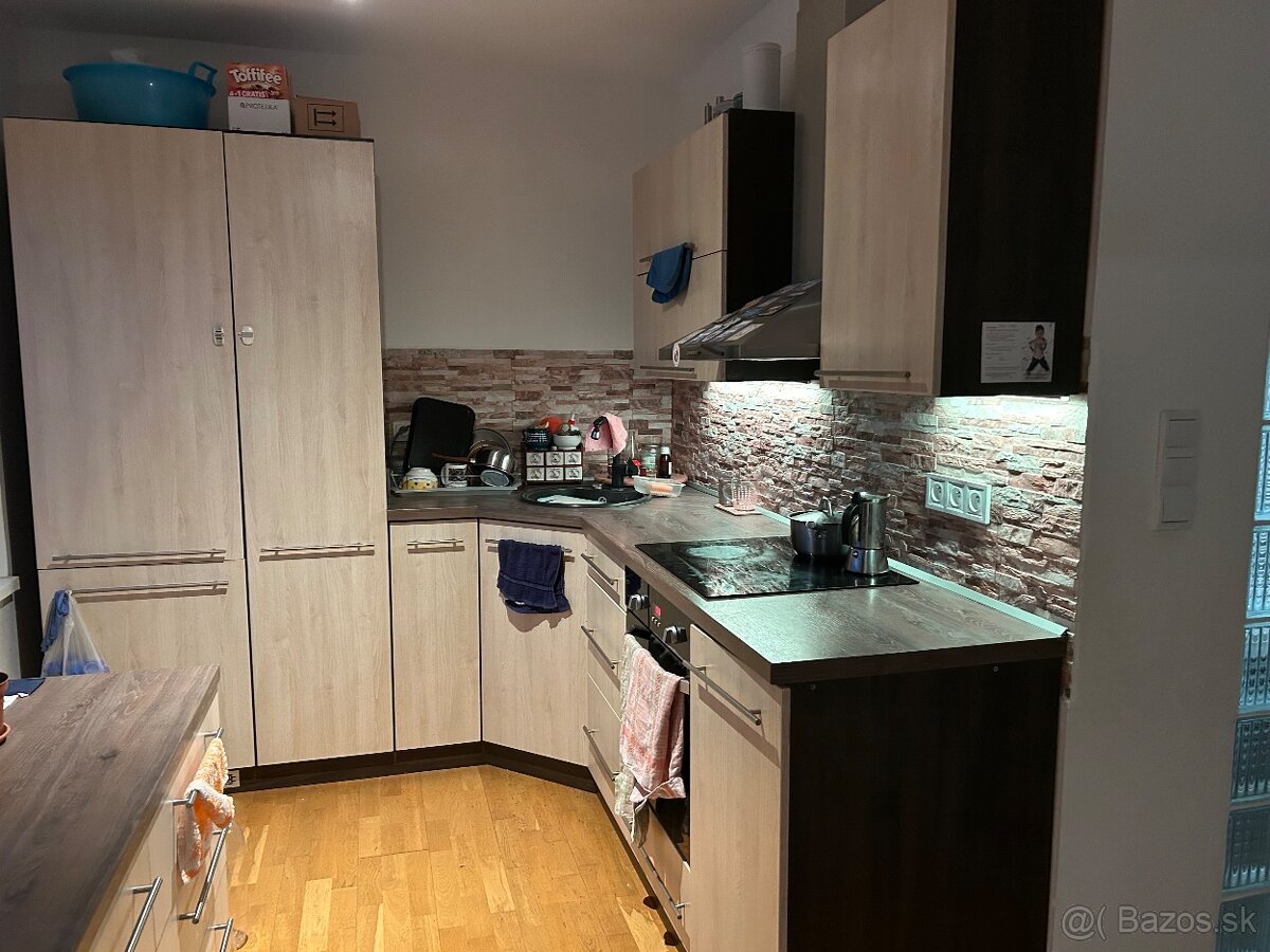 3-IZBOVÝ BYT S LOGGIOU V CENTRE RIMAVSKEJ SOBOTY - 15