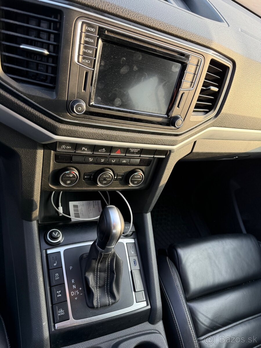 VW AMAROK aventura - 15