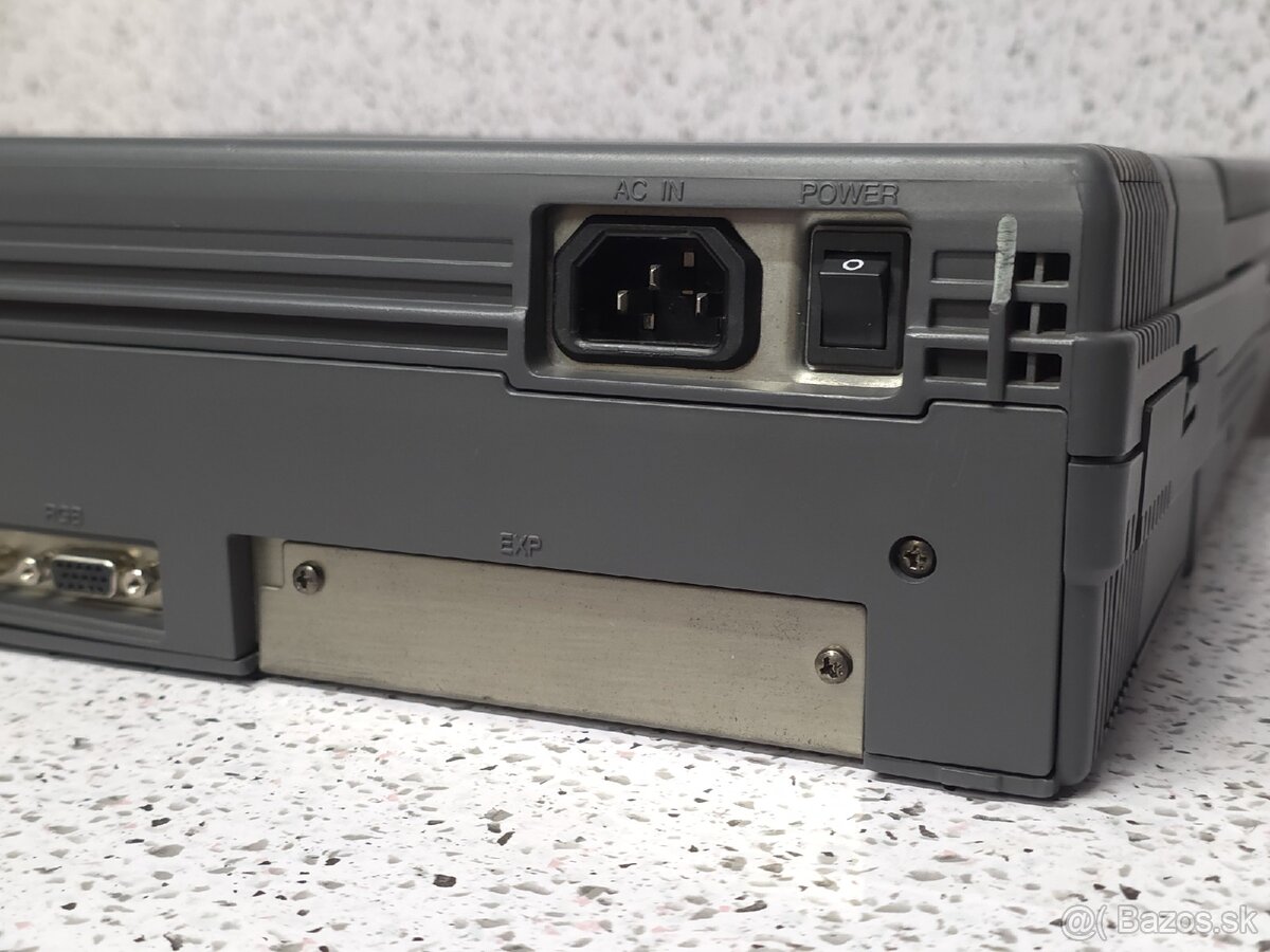 RETRO LAPTOP 》 TOSHIBA T3200SX 》HISTORICKÝ NOTEBOOK - 15