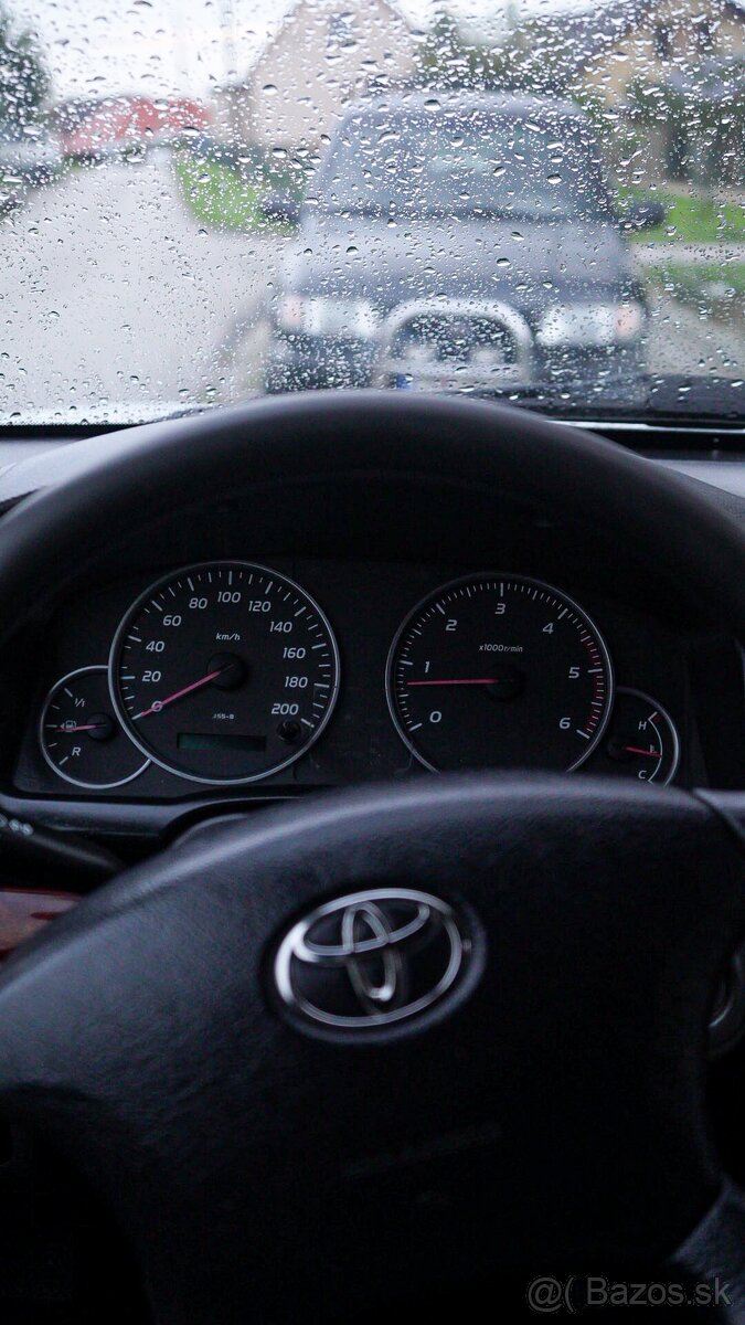 Toyota Land Cruiser J120 Prado - 15