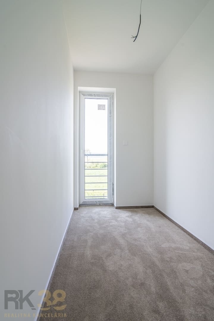 Novostavba 4-izbového rodinného domu v podhorí Tatier - 15