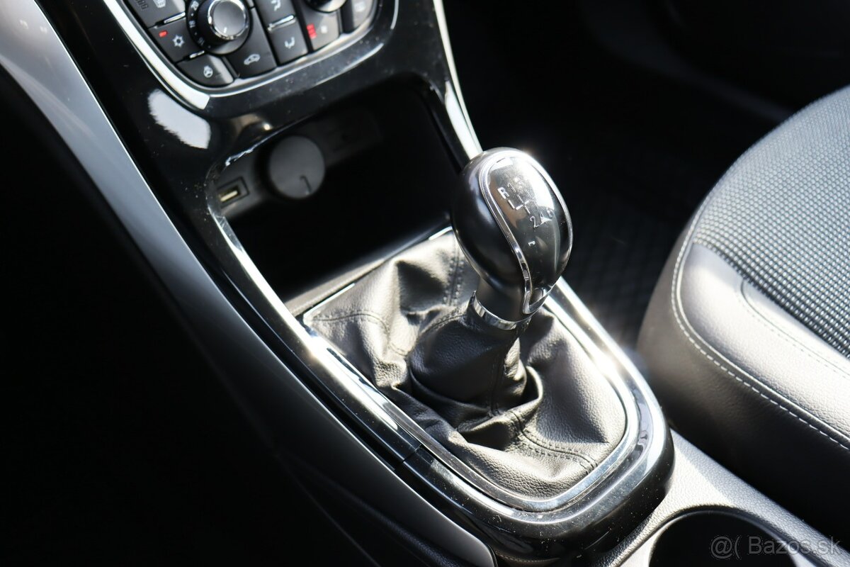 Opel Astra 1.4 Turbo Cosmo - 15