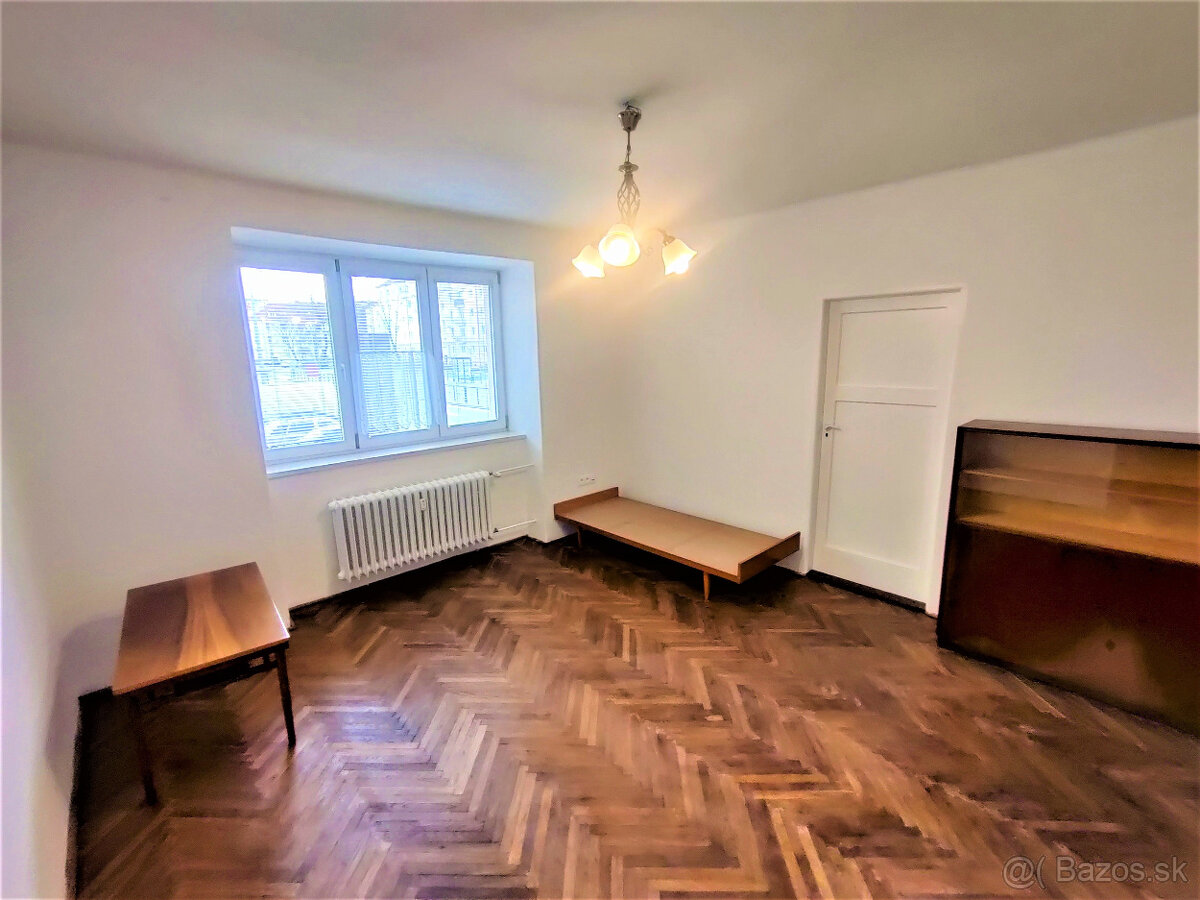 Prenájom 2 izbový, blízko Centra, Zimná, rekonšt nezariadený - 15