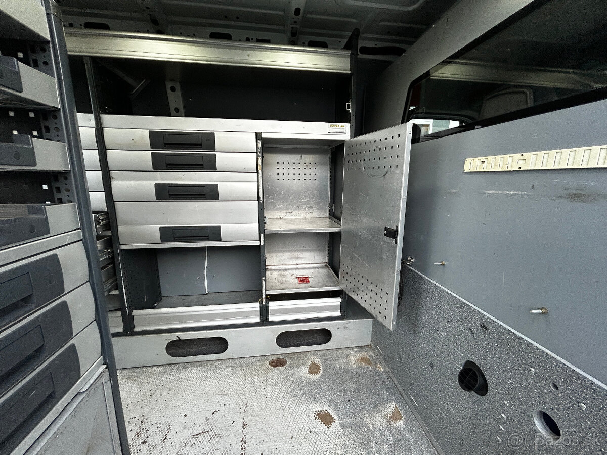 Renault Master L2H2 - exkluzívna pojazdná dielňa BOTT, DPH - 15