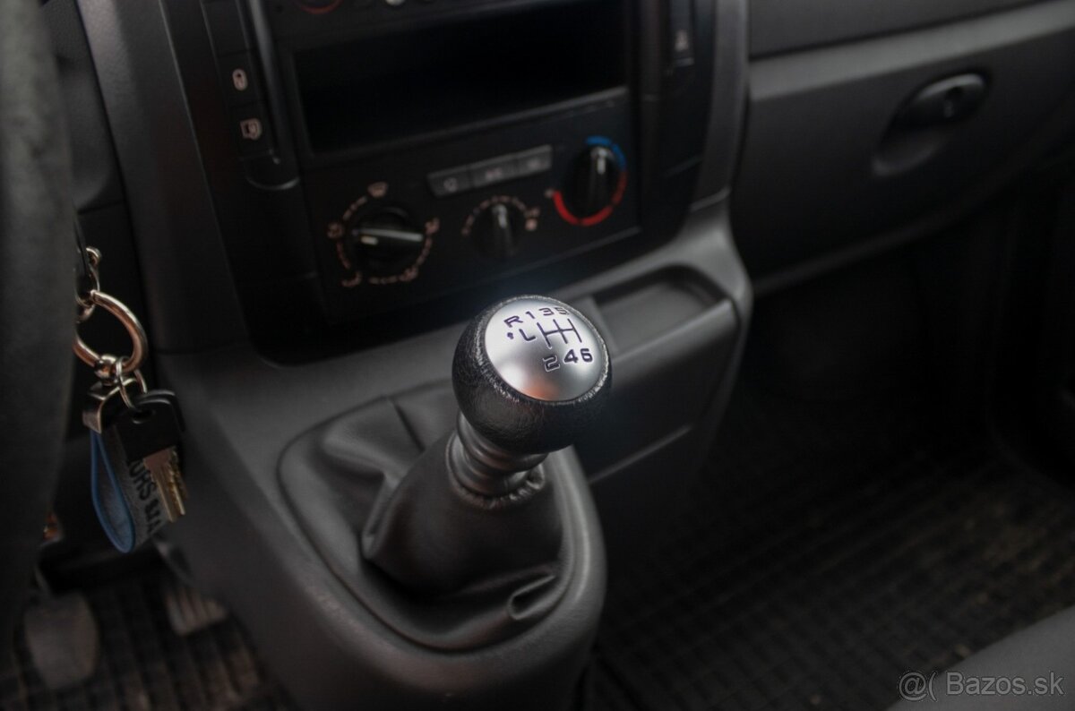 Peugeot Expert 2.0 94kW MT6 - 15