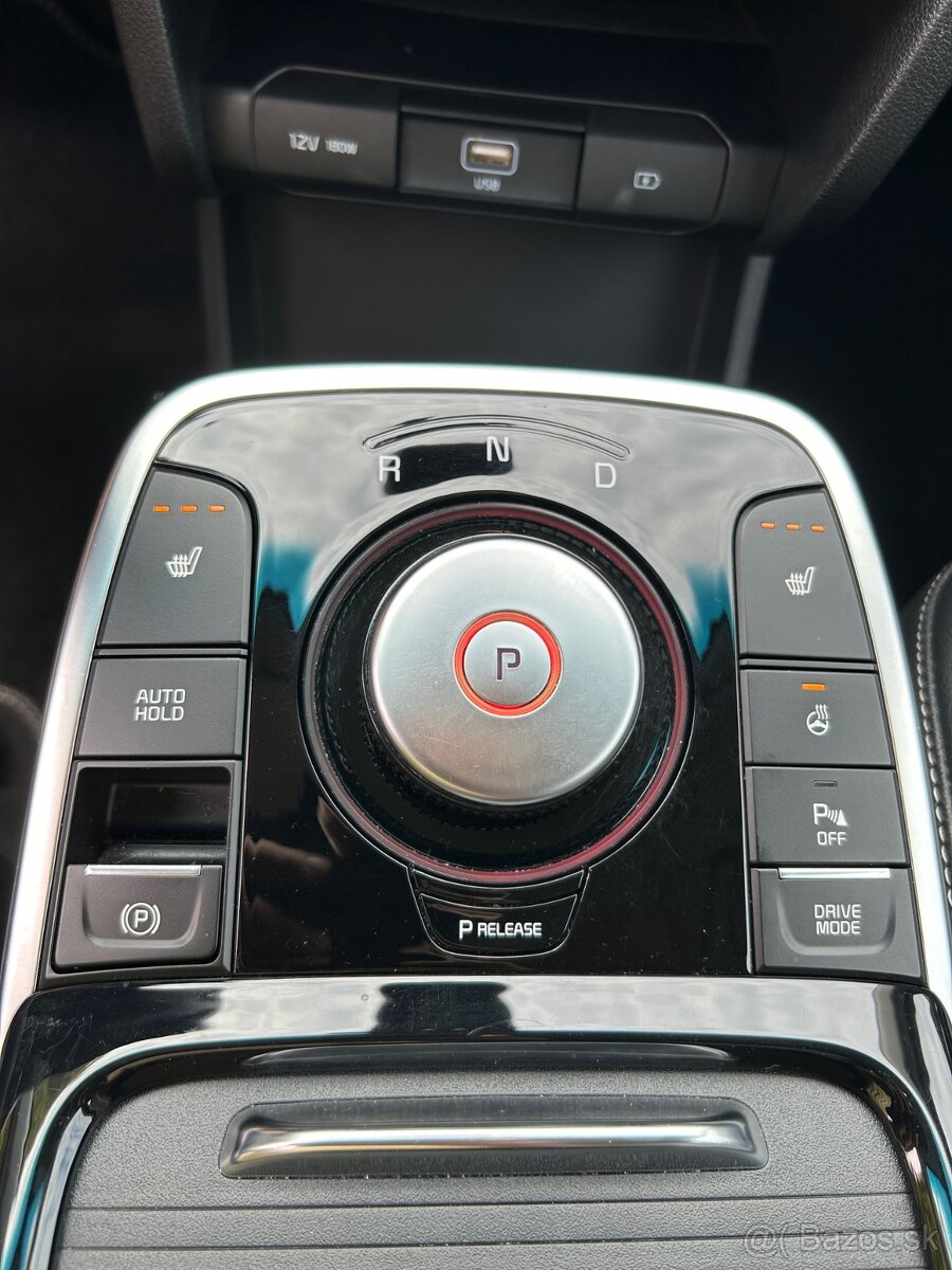 Kia Niro EV 64 kWh Gold facelift - 15