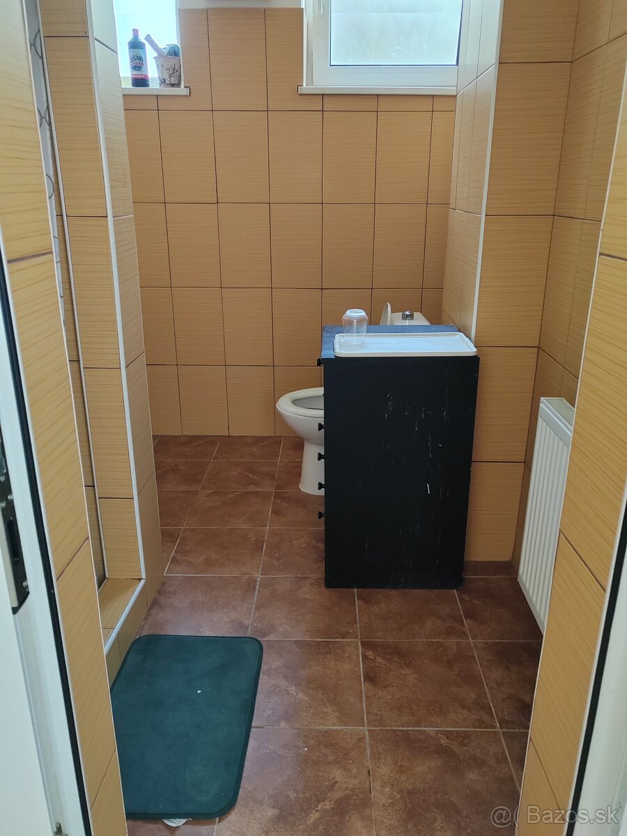 Prenajmem 1 izbový malý apartmán - garzónku - 15