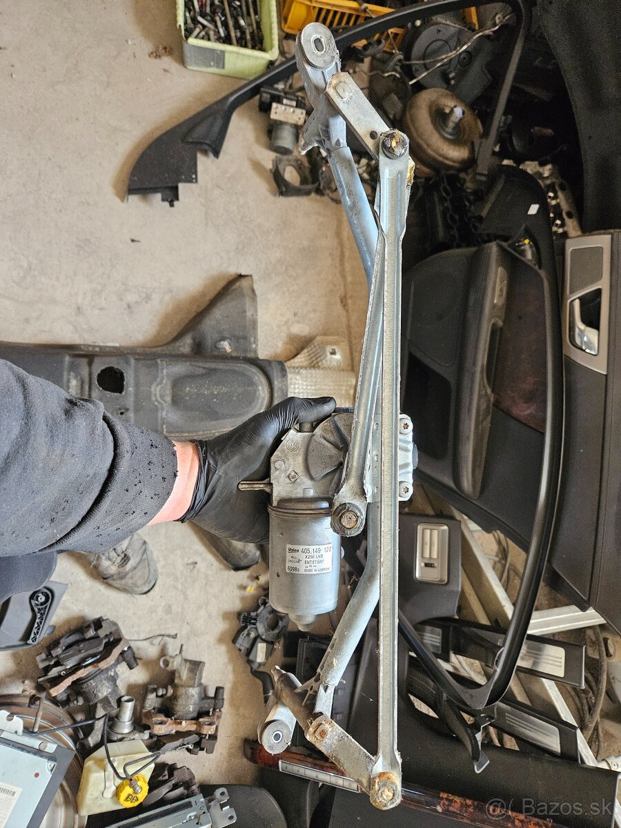 Rozpredám Jaguar XF 2.7d 152kw - 15