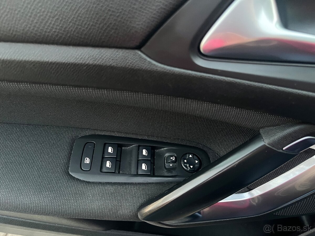 Peugeot 308,1.5 Blue HDi-96kw, rok 2020 - 15