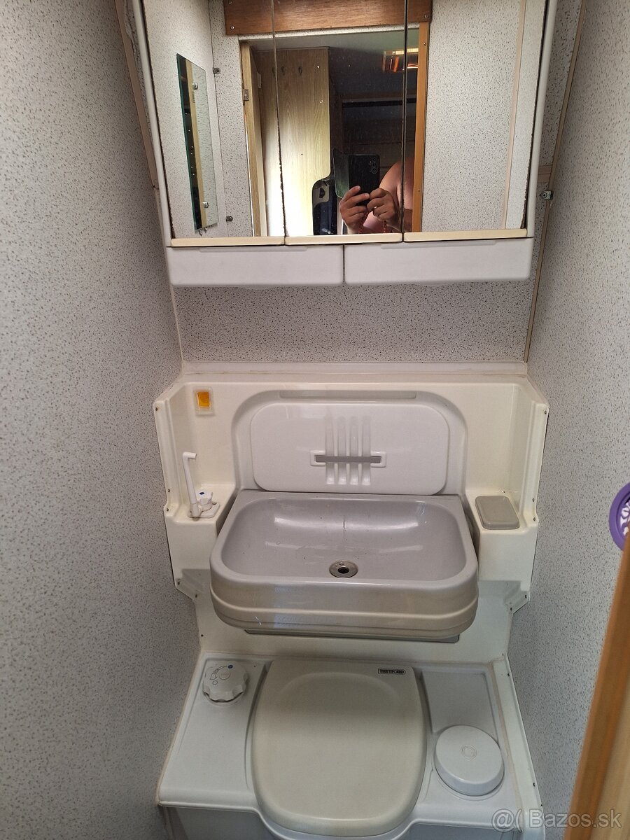 Predám karavan značky BEYERLAND - 15