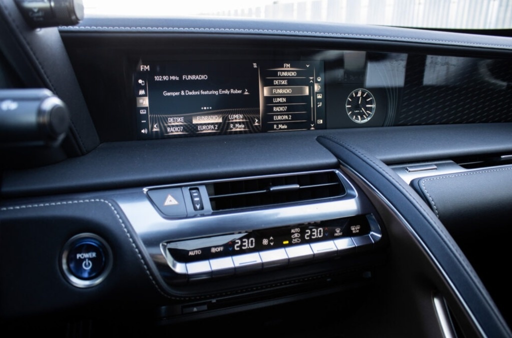 Lexus LC 500h, (2017) - 15