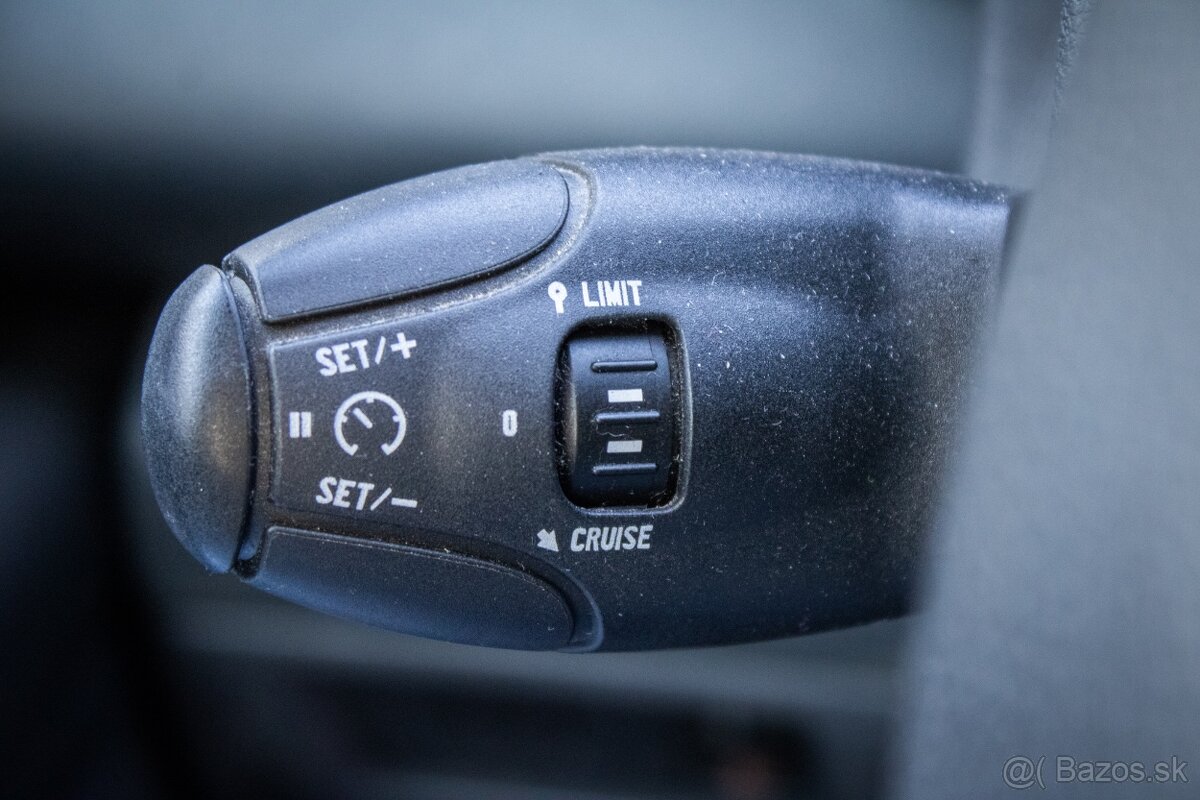 Peugeot 3008 1.6 VTi Anniversary Pack 88kW - 15