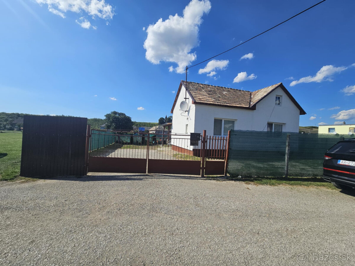 Ponúkame rodinný dom v obci Kesovce. - 15