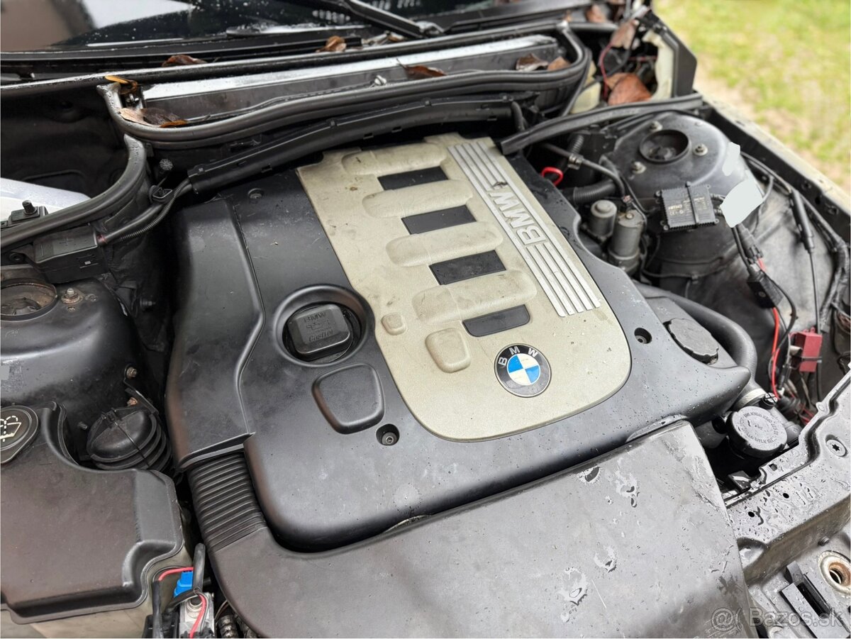 Rozpredám bmw e46 330d touring - 15