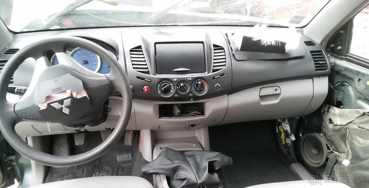 Mitsubishi L200 2,5DiD 100kw - 15