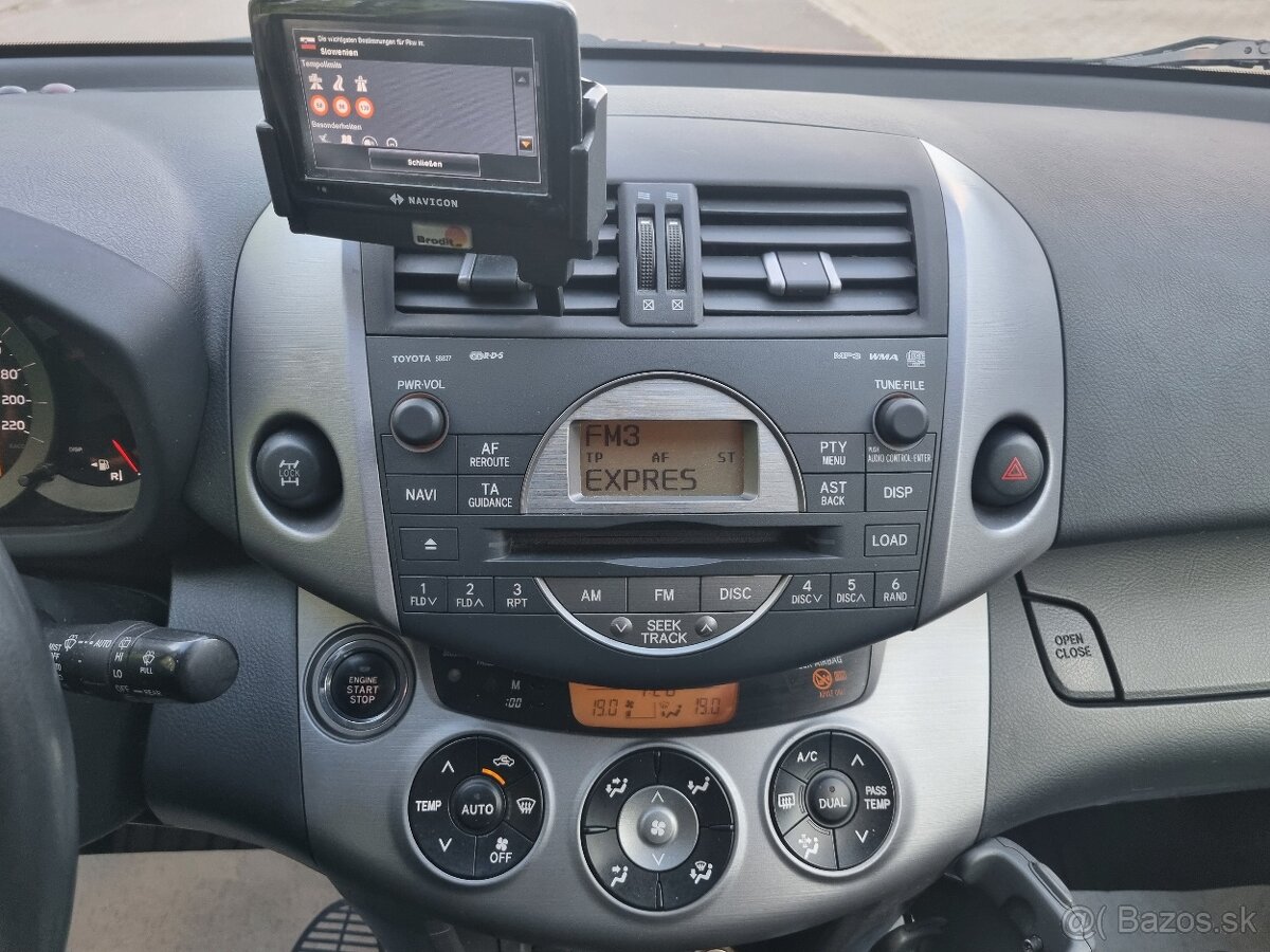 ===Toyota RAV4 2.0 VVT-i Lux A/T=== - 15