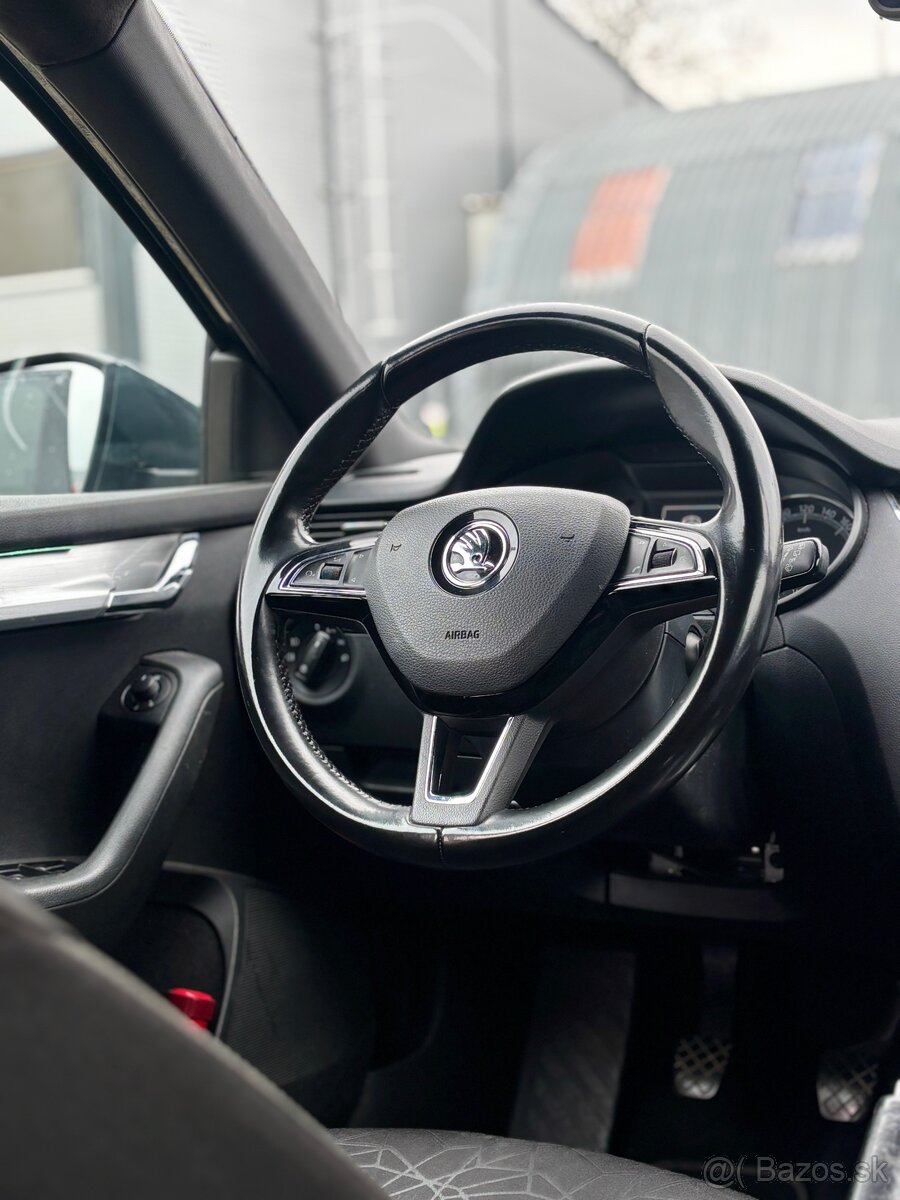 Škoda Octavia 3 1.6 po facelifte - 15