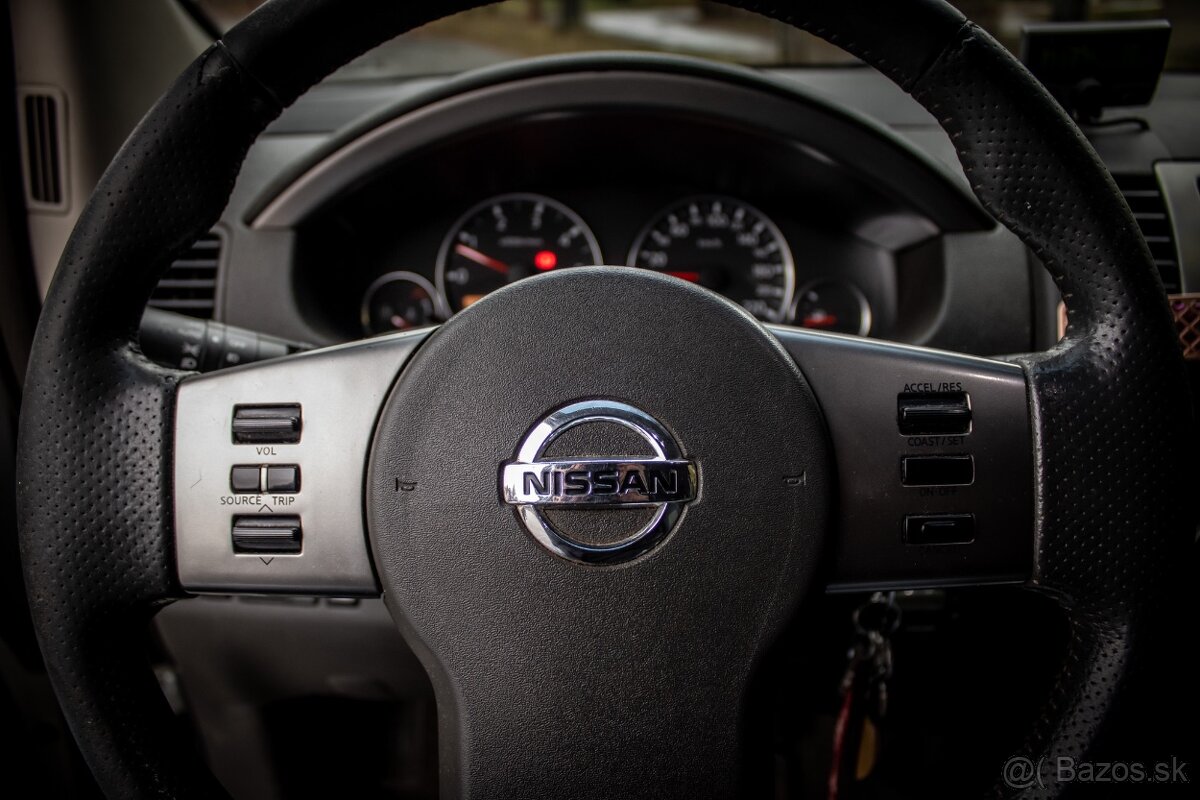 Nissan Pathfinder 2.5 dCi – 128 kW - 15