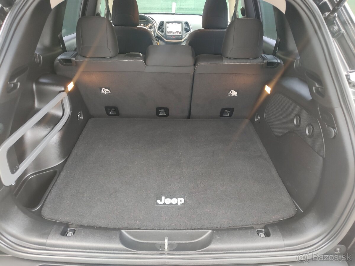 Jeep Cherokee 2.2 TD Longitude ADI AWD - 15