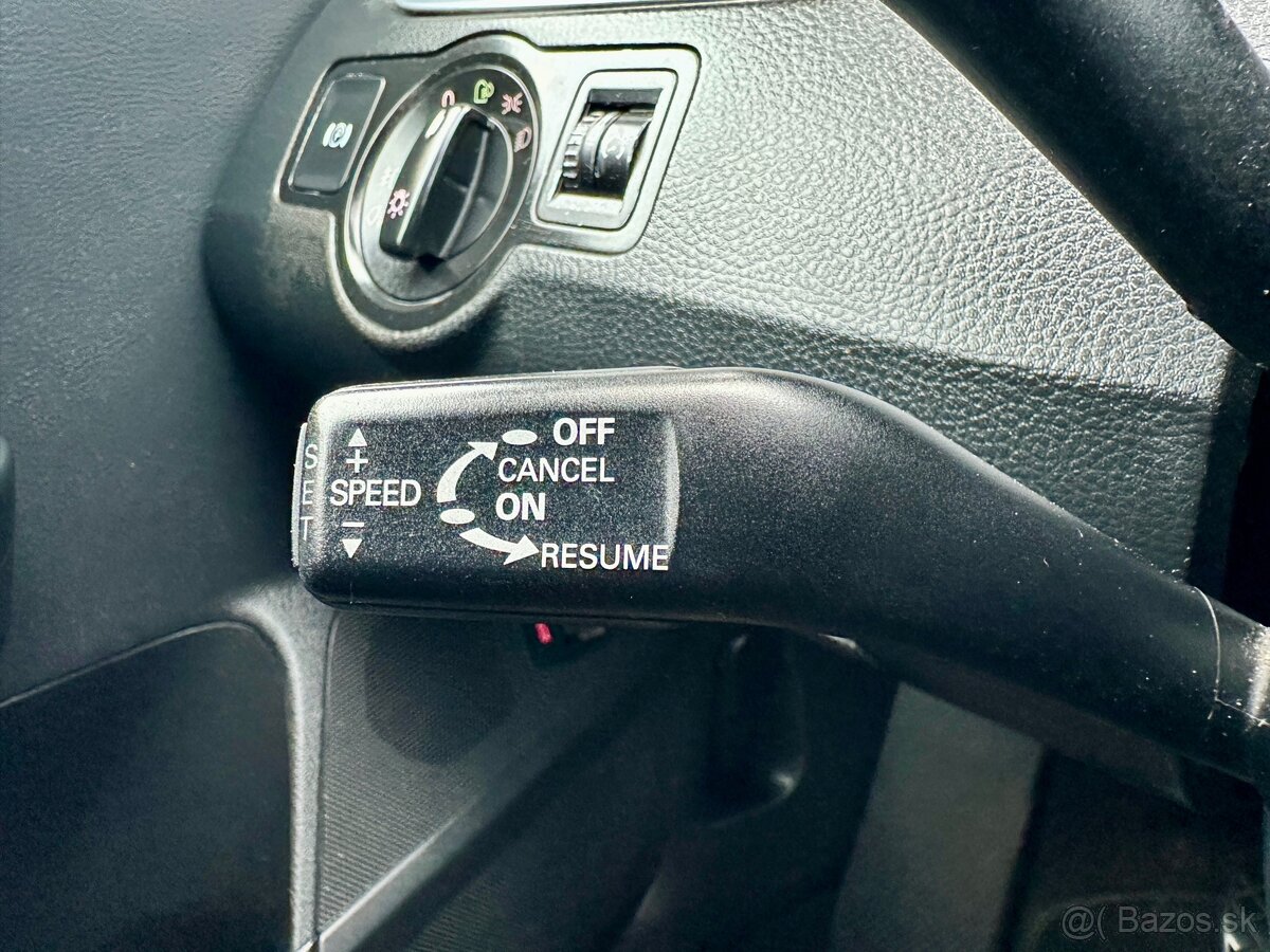 Volkswagen Passat B6 Combi 2.0TDI 240 000km Nová STK - 15