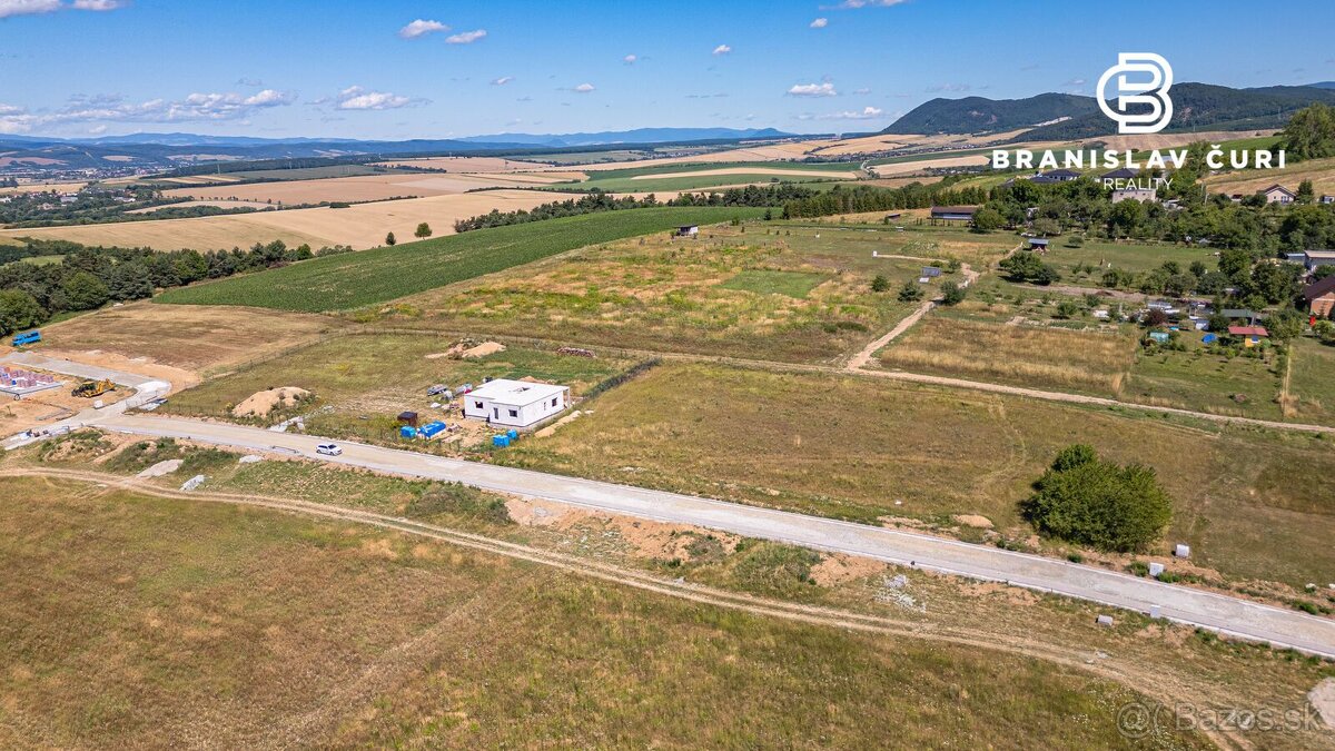 Nová cena. Predaj, stavebný pozemok, rozloha 1032 m2, obec P - 15