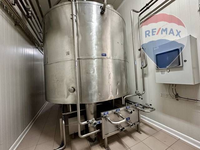 KOZÍ VŔŠOK Výrobný a skladový objekt so strategickou dopravn - 15