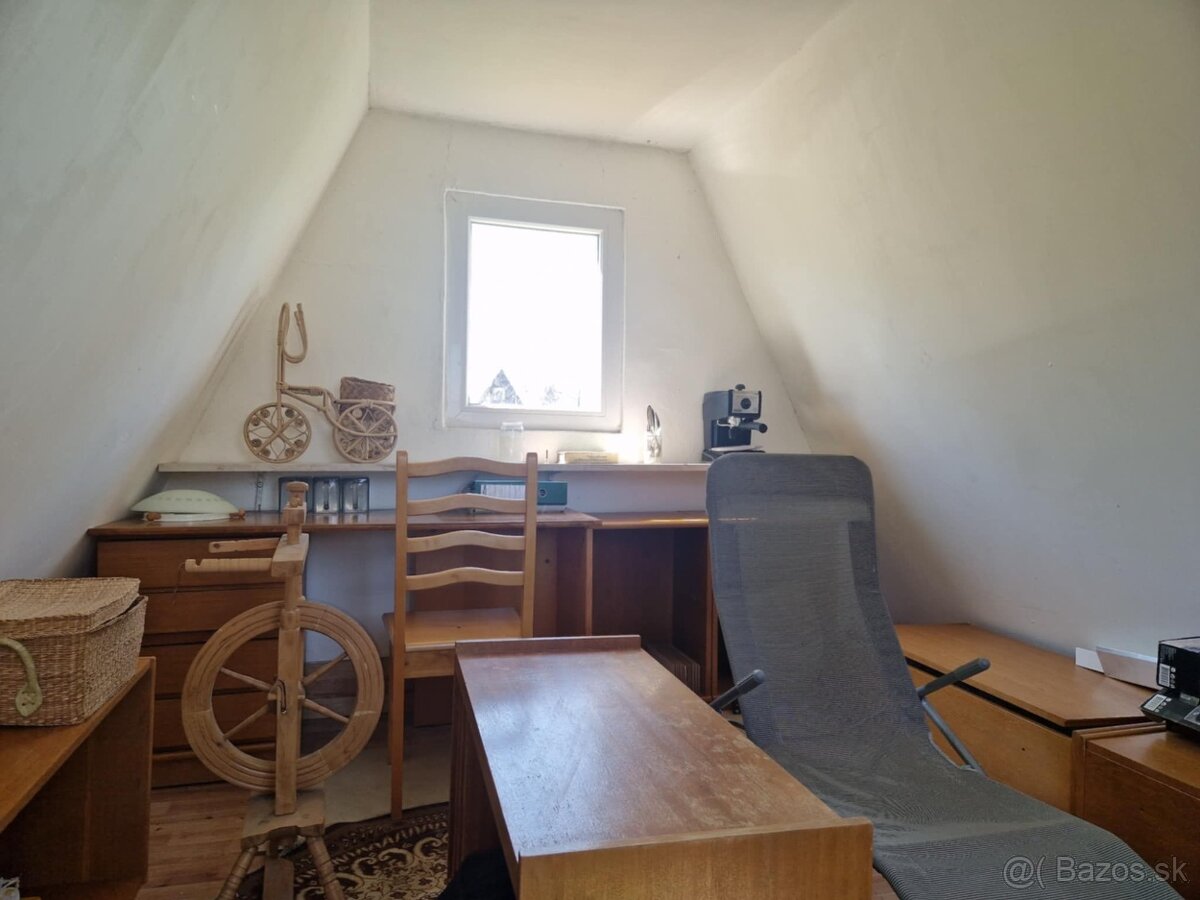 Na predaj murovanú chatu so záhradou v meste Prievidza. - 15